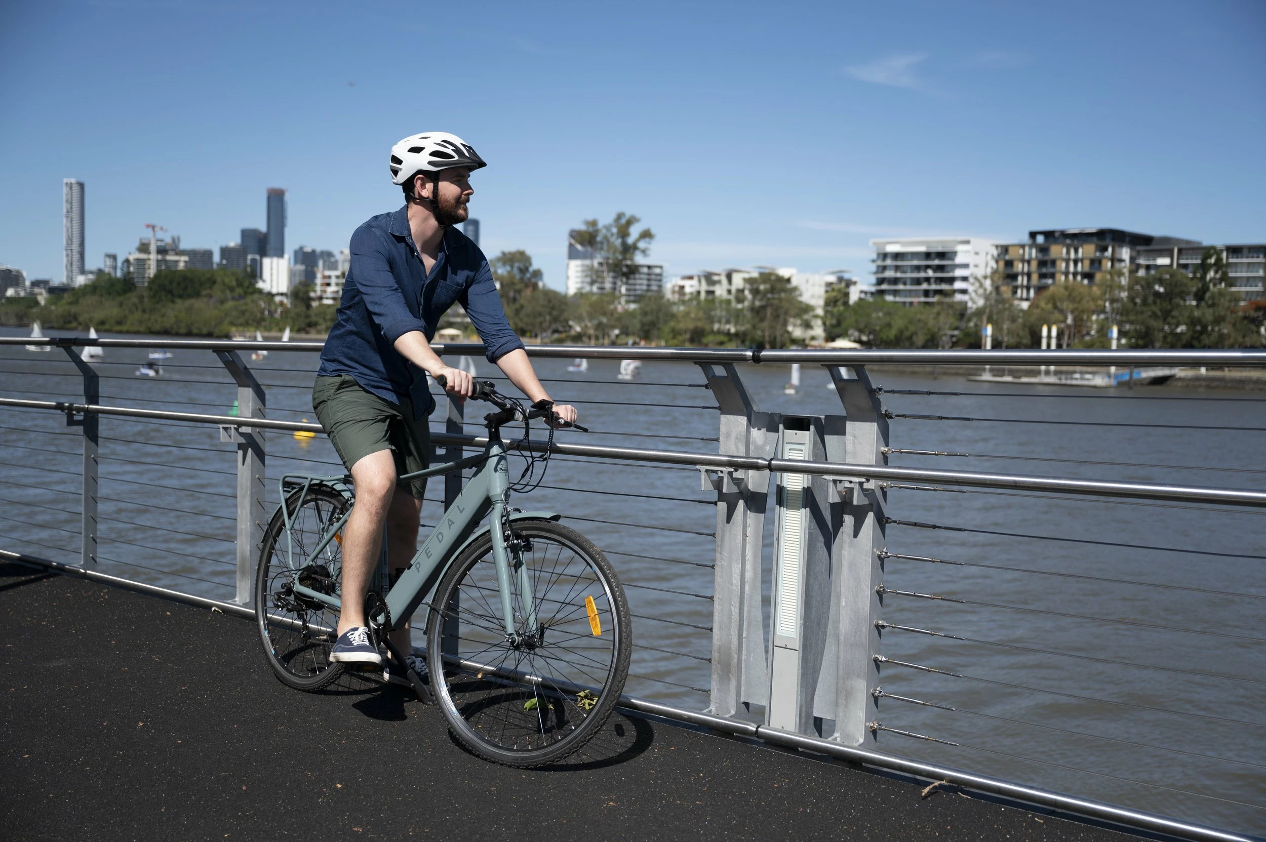 Titelseite -Pedal-Verkäufe 5