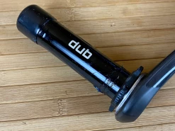 SRAM Truvativ Descendant Carbon Eagle DUB Kurbel 170mm 32T -Pedal-Verkäufe Bildschirmfoto2021 02 17um18.27.27