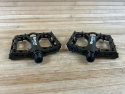 Reverse Components Black One Plattformpedale / Pedale Schwarz/copper -Pedal-Verkäufe IMG 0012 c28b0d9d 0f00 4dee 829c 57ef5652ef0a