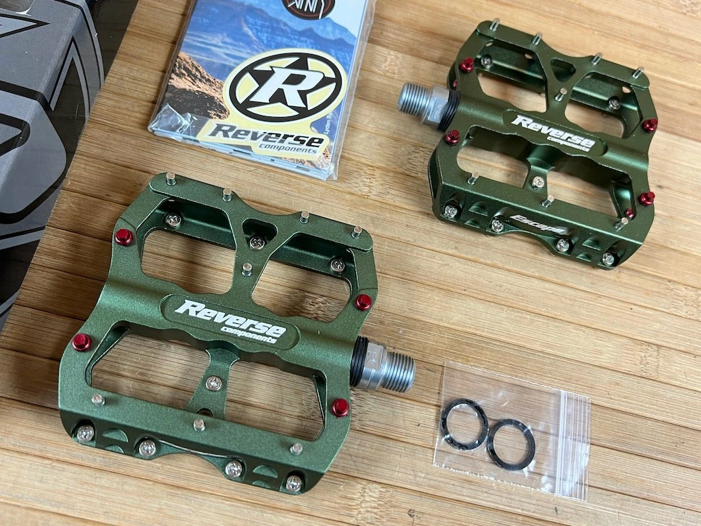 Reverse Components Escape Plattformpedale / Pedale Olive 4 Reverse Components Escape Plattformpedale / Pedale Olive – Bild 2