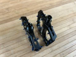 Reverse Components Black One Plattformpedale / Pedale Schwarz/dunkelblau -Pedal-Verkäufe IMG 0318