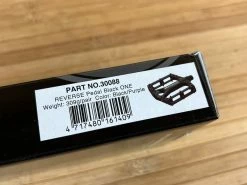 Reverse Components Black One Plattformpedale / Pedale Schwarz/lila -Pedal-Verkäufe IMG 0328