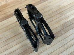 Spank Spoon 100 Pedale / Plattformpedale Schwarz 11 Spank Spoon 100 Pedale / Plattformpedale Schwarz -Pedal-Verkäufe IMG 0746 f04b86b5 4e90 4df7 8e9f 93e87a18ae5e