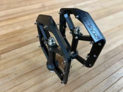 Spank Oozy Trail Reboot Pedale / Plattformpedale Black -Pedal-Verkäufe IMG 0804