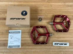 Spank Oozy Trail Reboot Pedale / Plattformpedale Red