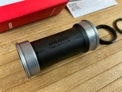 SRAM DUB Pressfit 89/92mm Stahl MTB Innenlager -Pedal-Verkäufe IMG 0909 d2105bef 15f6 4fca 8f20 7b91efd96e64