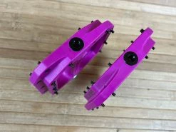 Burgtec MK4 Composite Flat Pedals / Pedale Purple -Pedal-Verkäufe IMG 1246 2acc43b2 89a3 4787 855e a33f878f6945