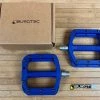 Burgtec MK4 Composite Flat Pedals / Pedale Deep Blue -Pedal-Verkäufe IMG 1274 dd036e58 6fa2 4b90 af4c a3f5661f413e