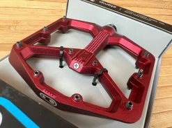 Crankbrothers Stamp 7 Large Pedale / Plattformpedale Rot -Pedal-Verkäufe IMG 1802