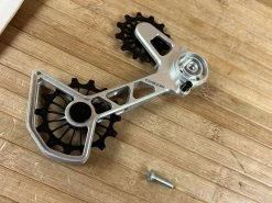 Fraezen Kaefig SRAM AXS / Mechanisch Silber -Pedal-Verkäufe IMG 1805 90c83cfa 472a 441f b2bf 5dfb9ec92062