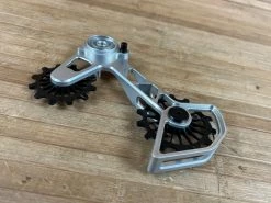 Fraezen Kaefig SRAM AXS / Mechanisch Silber -Pedal-Verkäufe IMG 1808 c62ac004 0be6 48b7 b432 25b3545a39f0