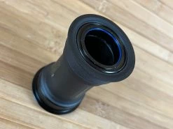 SRAM DUB Pressfit 30 83mm (83-A) Innenlager -Pedal-Verkäufe IMG 3541