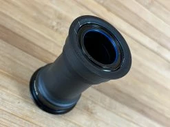 SRAM DUB Pressfit 30 79mm (79-A) Innenlager -Pedal-Verkäufe IMG 3546