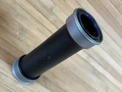 SRAM DUB Pressfit 121mm Stahl MTB Innenlager -Pedal-Verkäufe IMG 3566