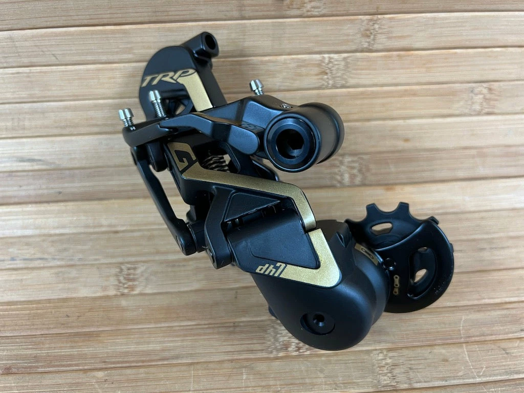 TRP DH7 Schaltwerk & Schalthebel Set 7-fach Gold 4 TRP DH7 Schaltwerk & Schalthebel Set 7-fach Gold – Bild 2