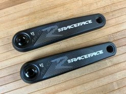 Race Face Aeffect-R E-Bike / EMTB Kurbel 160mm Black Bosch Gen 4 -Pedal-Verkäufe IMG 4391