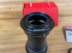 SRAM DUB Pressfit 73mm (73-A) Innenlager -Pedal-Verkäufe IMG 4693