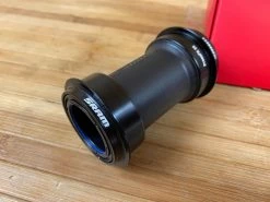 SRAM DUB Pressfit 73mm (73-A) Innenlager -Pedal-Verkäufe IMG 4695