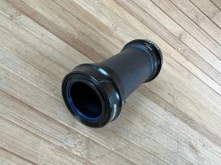 SRAM DUB BB30 83mm Cannondale Innenlager MTB -Pedal-Verkäufe IMG 5570