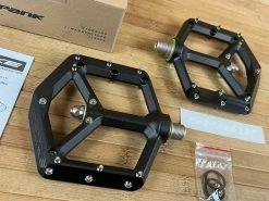 Spank Spike Reboot Pedale / Plattformpedale Black -Pedal-Verkäufe IMG 5976 e4a93df4 5b78 4c72 9206 0725db8717a2