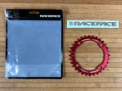 Race Face Kettenblatt Narrow Wide 104mm 32T 10-12S Red