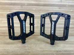 Reverse Components Black One Plattformpedale / Pedale Schwarz 8 Reverse Components Black One Plattformpedale / Pedale Schwarz -Pedal-Verkäufe IMG 6034