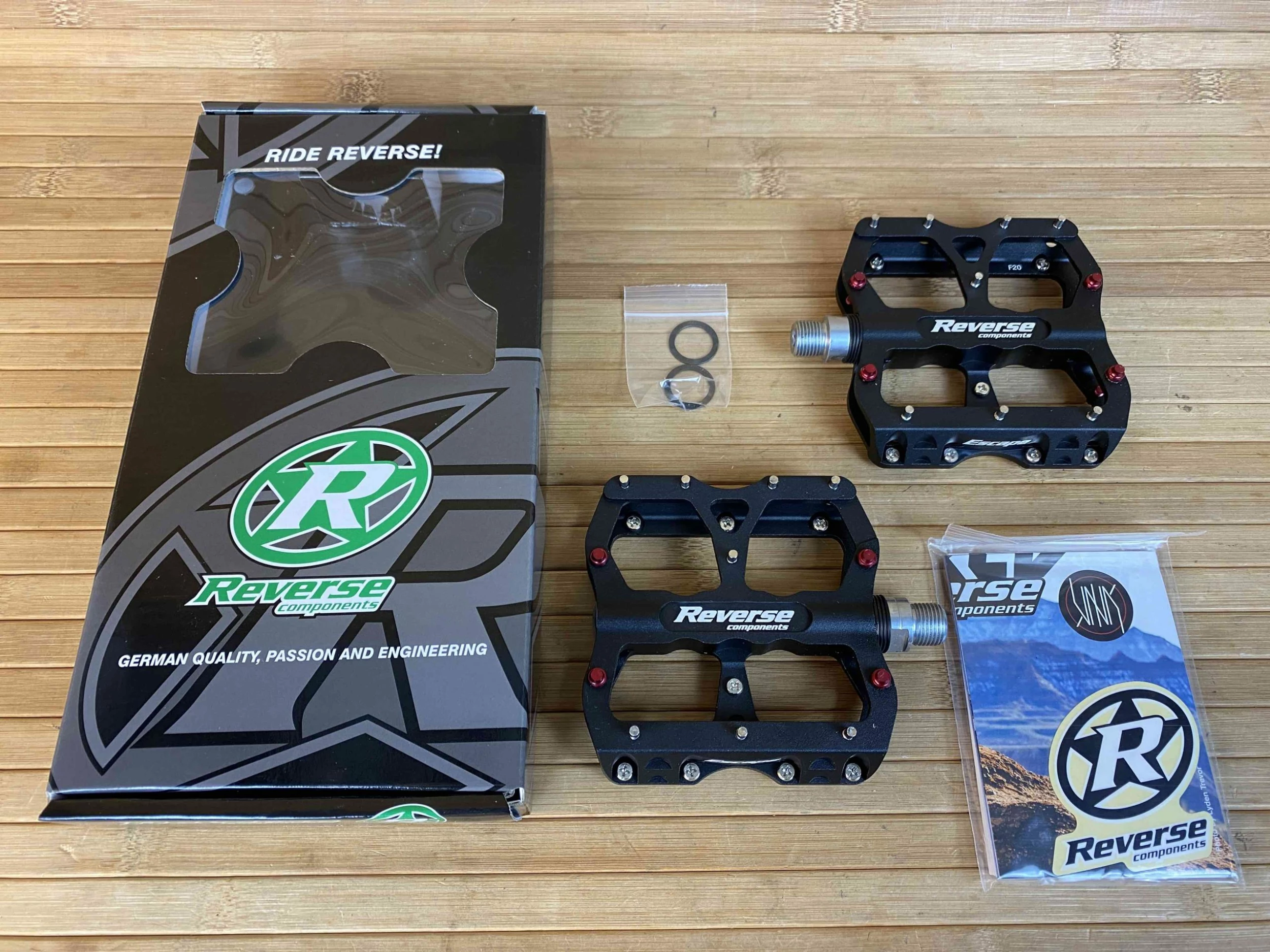 Reverse Components Escape Plattformpedale / Pedale Schwarz 3 Reverse Components Escape Plattformpedale / Pedale Schwarz