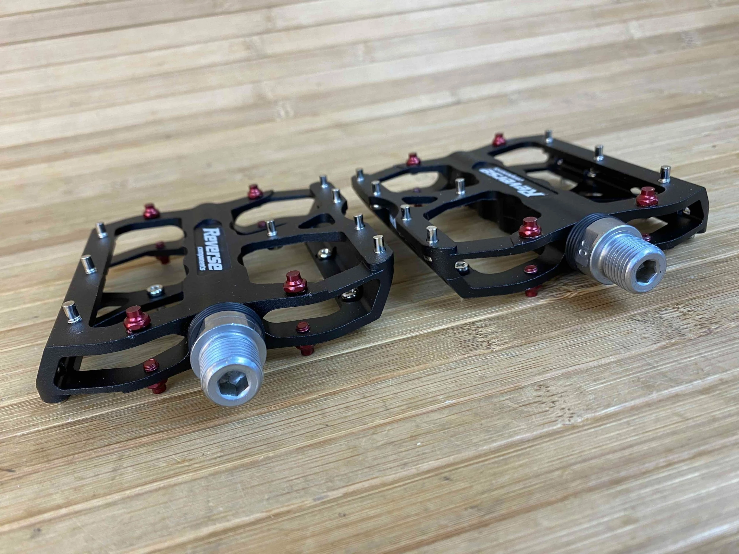 Reverse Components Escape Plattformpedale / Pedale Schwarz 7 Reverse Components Escape Plattformpedale / Pedale Schwarz – Bild 5