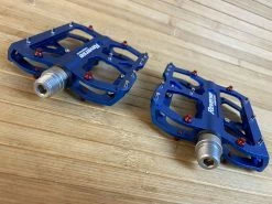 Reverse Components Escape Plattformpedale / Pedale Dunkelblau 10 Reverse Components Escape Plattformpedale / Pedale Dunkelblau -Pedal-Verkäufe IMG 6119