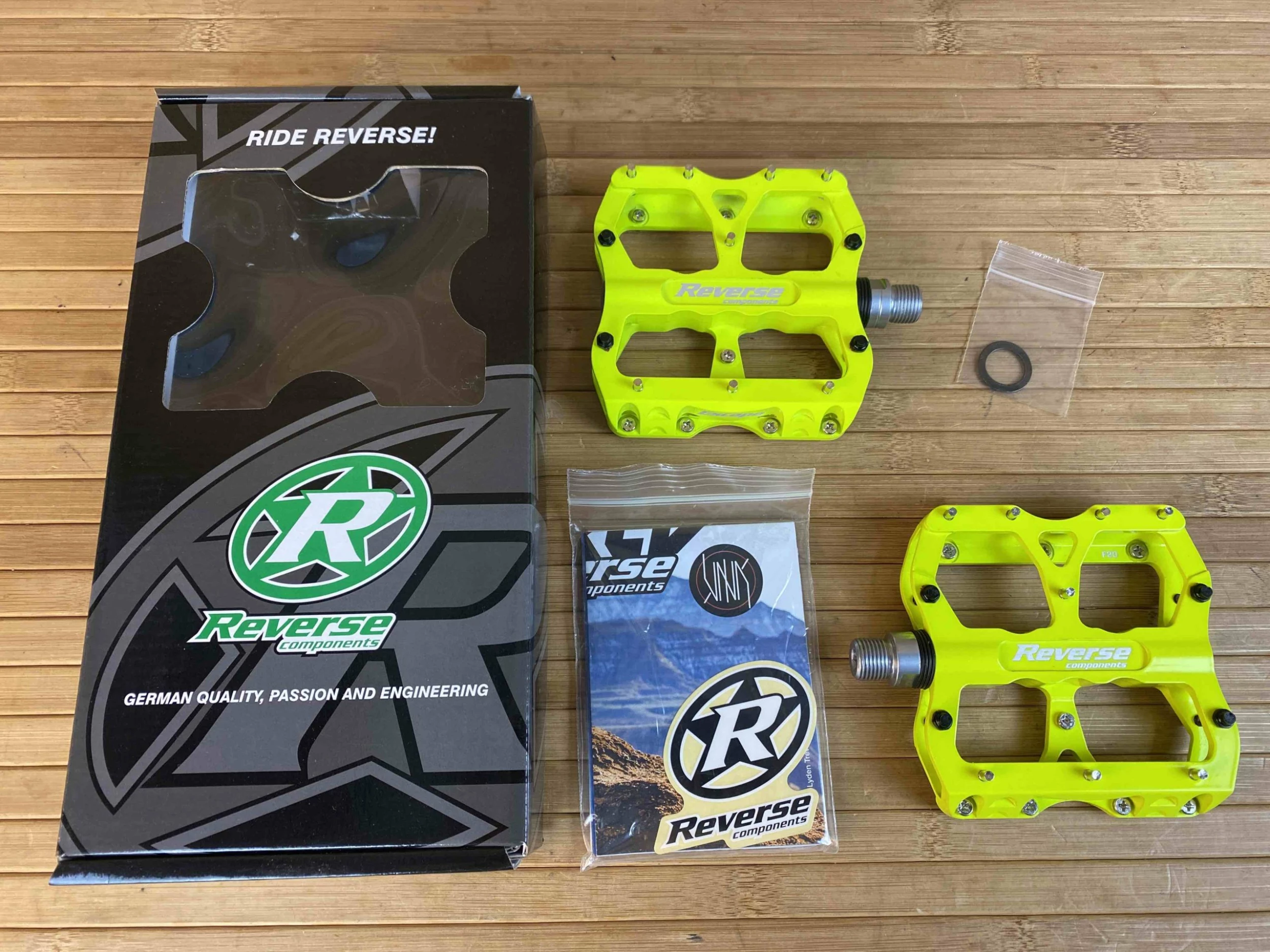 Reverse Components Escape Plattformpedale / Pedale Neongelb 3 Reverse Components Escape Plattformpedale / Pedale Neongelb
