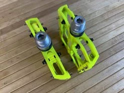 Reverse Components Escape Plattformpedale / Pedale Neongelb 8 Reverse Components Escape Plattformpedale / Pedale Neongelb -Pedal-Verkäufe IMG 6127