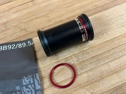 Race Face Pressfit BB92 30mm Innenlager Double Row EXT Seal -Pedal-Verkäufe IMG 7095 f1ab48f2 cba8 4c38 bbf8 e946e8a2c411