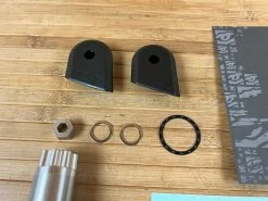 Race Face Next R Carbon Kurbelset 175mm 68/73mm Purple -Pedal-Verkäufe IMG 7471 55d82010 a239 40b3 98e9 f4e022b43ba0