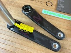 Race Face Next R Carbon Kurbelset 175mm 68/73mm Purple -Pedal-Verkäufe IMG 7473 a4b59b97 d4f7 4f18 b37d 6e8b3176d6af