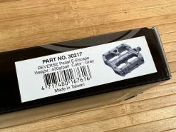 Reverse Components E-Escape Plattformpedale / Pedale Grau 15 Reverse Components E-Escape Plattformpedale / Pedale Grau -Pedal-Verkäufe IMG 7950 1737344e 0077 4177 8328 f77d1fb236b1
