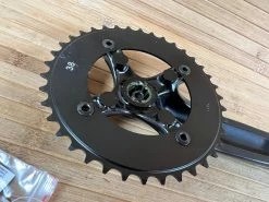 SRAM Truvativ Holzfeller 1.1 Kurbel 170mm / 38T Schwarz Howitzer -Pedal-Verkäufe IMG 8197