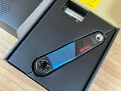 Race Face ERA Carbon Kurbel 170mm Rot 136er Achse -Pedal-Verkäufe IMG 9018