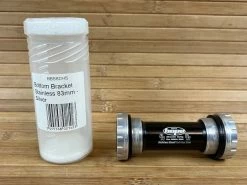 Hope Bottom Bracket Hollowtech II 83mm DH Innenlager Silber