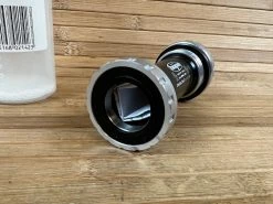 Hope Bottom Bracket Hollowtech II 83mm DH Innenlager Silber -Pedal-Verkäufe IMG 9067