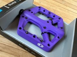 Crankbrothers Stamp 1 Large Pedale / Plattformpedale Lila / Purple -Pedal-Verkäufe IMG 9362 718e12eb d3bb 4329 845c b046ed5da2f3