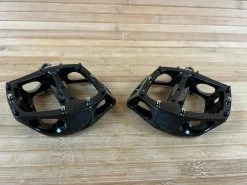 DMR V8 Pedale / Plattformpedale Schwarz -Pedal-Verkäufe IMG 9371 c1746dde f445 48d3 92b9 791cba56367a