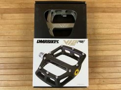 DMR V12 Pedale / Plattformpedale Magnesium Grey -Pedal-Verkäufe IMG 9373 289dddfc 8c5a 46f7 a573 99b0c30d8786