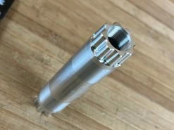 Race Face Spindle Kit Cinch SixC 30mm / 73mm Welle -Pedal-Verkäufe IMG 9588 166d0a9d 4667 467c 8146 fd7d096c598a