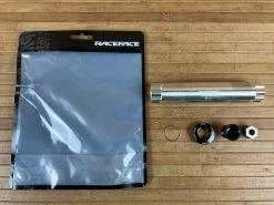 Race Face Spindle Kit Cinch SixC 30mm / 83mm Welle